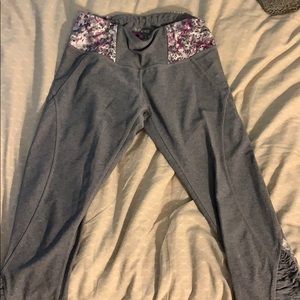 Floral Caprie Leggings